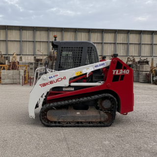 MINIPALA TAKEUCHI TL240 USATO